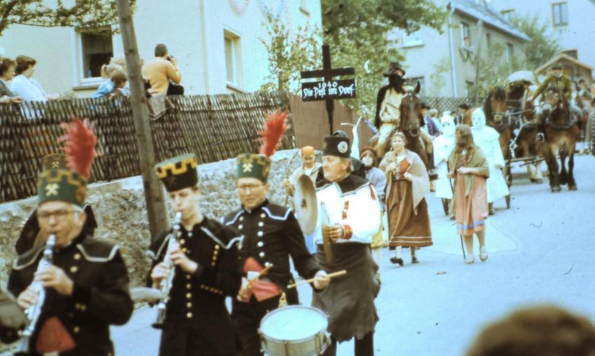 1988 Schul und Heimatfest 002