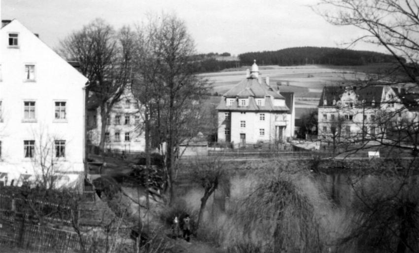 Kirchteich m Lissnerhaus Fruhjahr 1954
