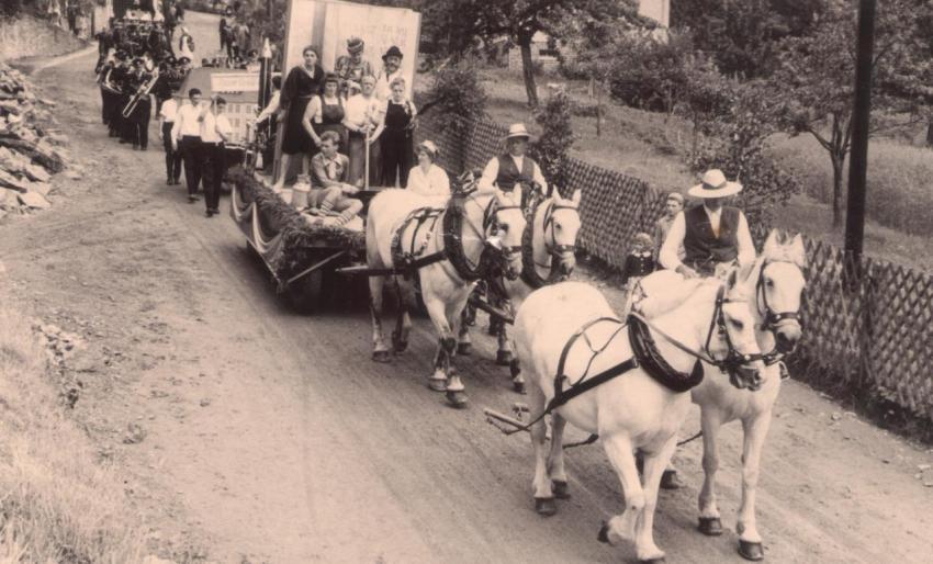 06 1961 Schul und Heimatfest 021