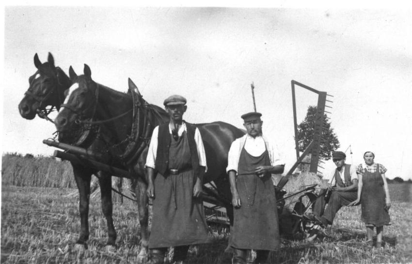 0092  Hofmann Fritz mit Flugelmaschine