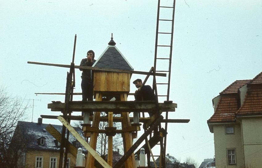 1971 Aufbau Pyramide 010