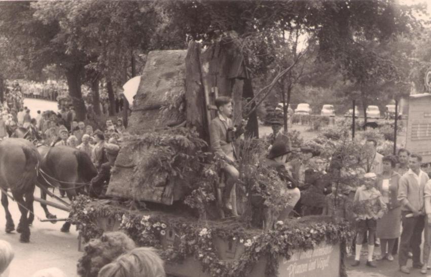 06 1961 Schul und Heimatfest 100
