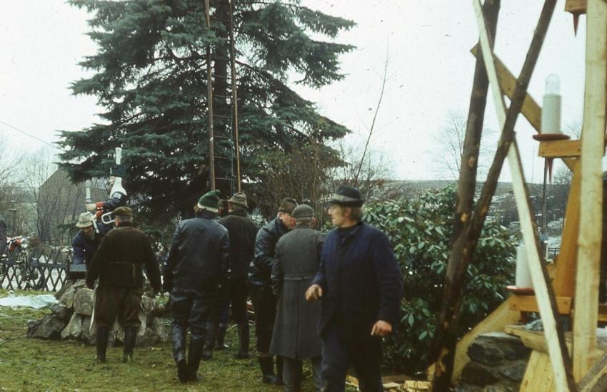 1971 Aufbau Pyramide 004