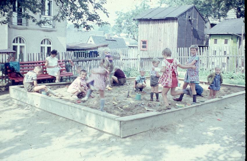 A 1969   Kindergarten Impressionen 004