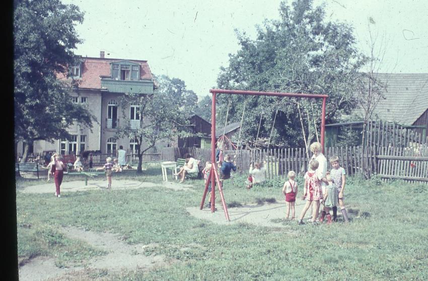 A 1969   Kindergarten Impressionen 003