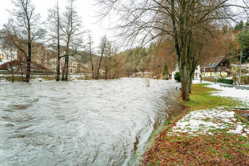 Hochwasser 24 12 2023 11 30  08