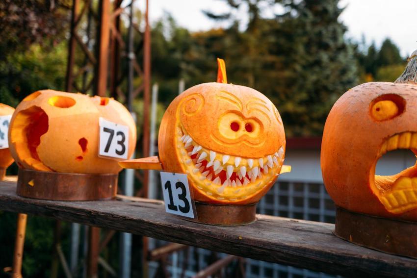 Kürbisschnitzen 14 10 2023  06