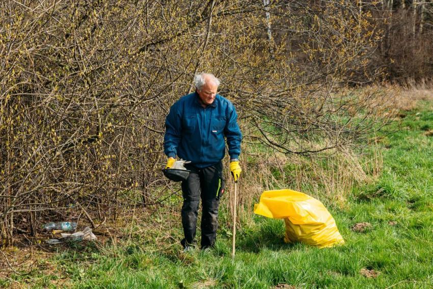 Müllsammlung Bornwald  21 04 2023 004