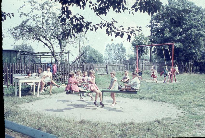 A 1969   Kindergarten Impressionen 010