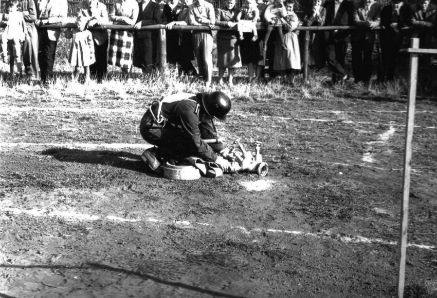 Wettkampf 1959 Sportplatz Grossolbersdorf 012