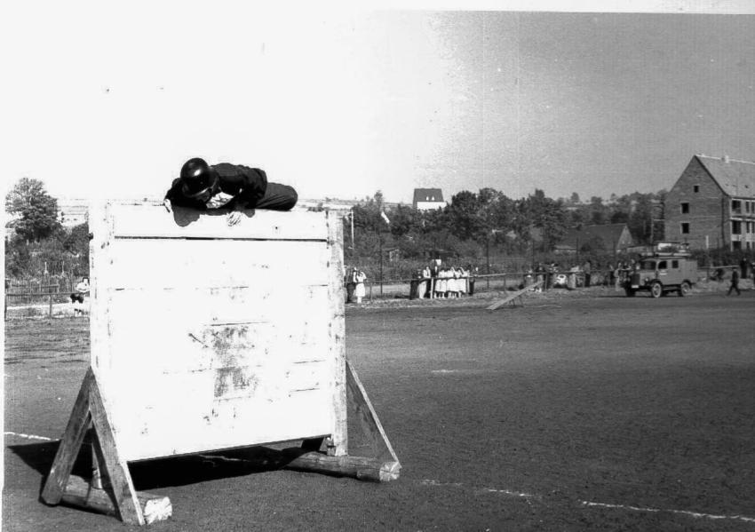 Wettkampf 1959 Sportplatz Grossolbersdorf 015