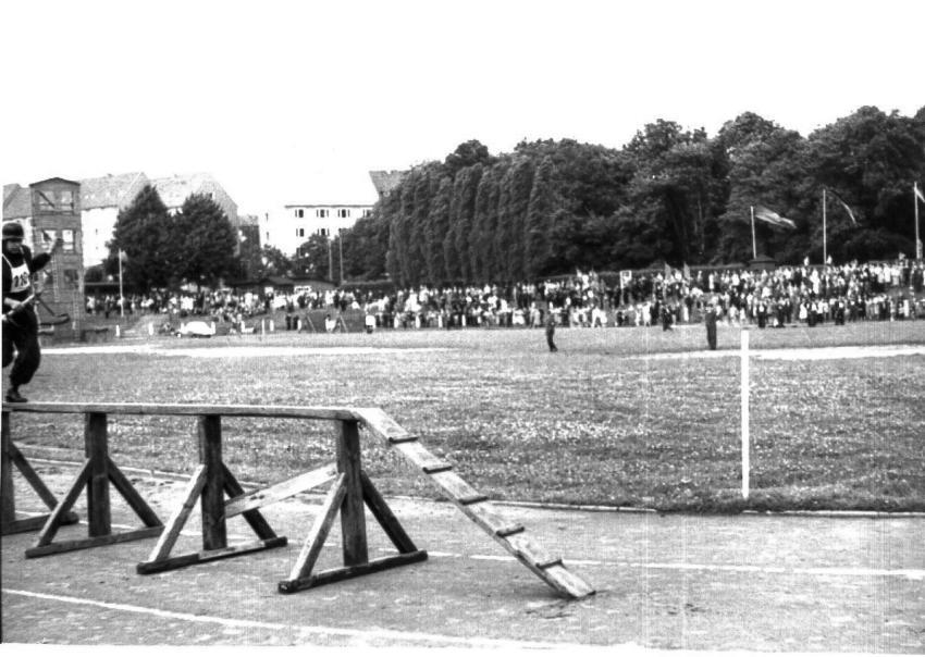 Wettkampf 1959 Sportplatz Grossolbersdorf 005