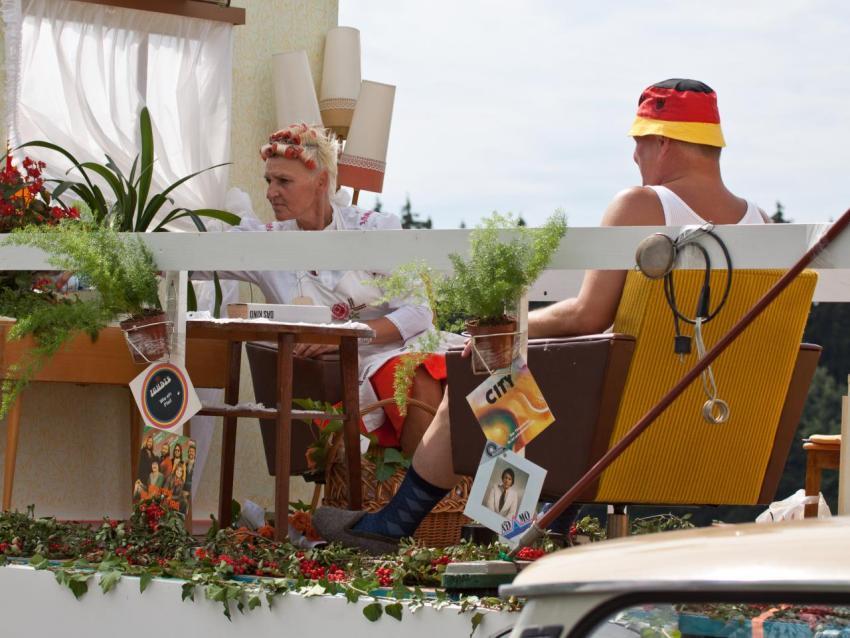 Aufstellung Festumzug 015 2011 Generationstreffen Heimatfest