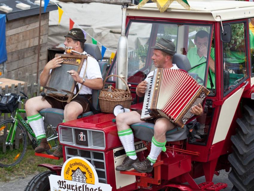 Festumzug 272 2011 Generationstreffen Heimatfest