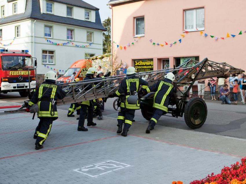 2011 Heimatfest Schauübung Feuerwehr 032