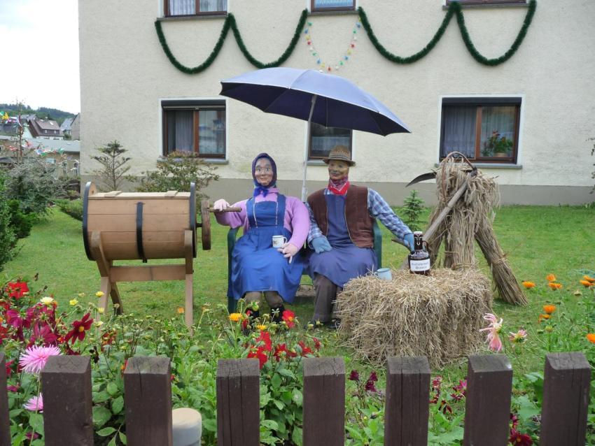 334 (bei Mauersberger Walter) Grünauer Str  12 Heimatfest 2011 779