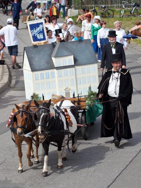 Festumzug 085 2011 Generationstreffen Heimatfest