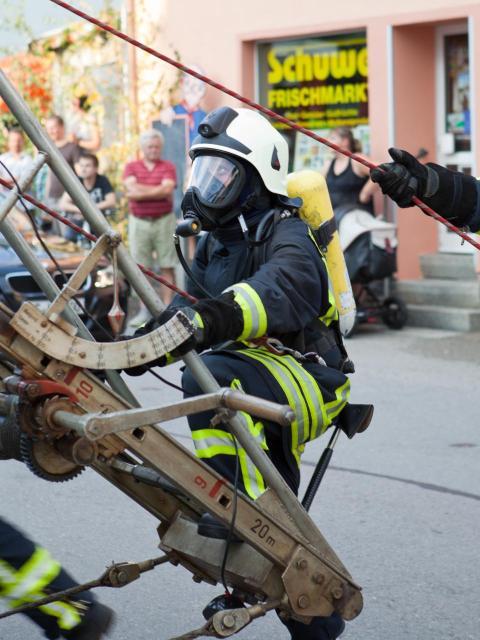 2011 Heimatfest Schauübung Feuerwehr 052