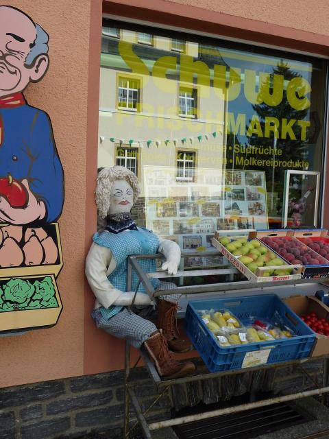 156 (von Deicke Ursula) Wismut HO Am Rathaus 7 Heimatfest 2011 458