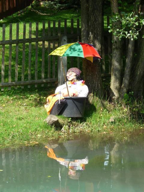 277 (am Winkler Bertram Teich) Heinzebankstr  Heimatfest 2011 675