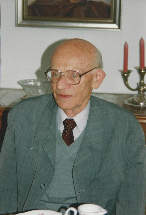 104   Karl Missbach  Pfarrer  1994