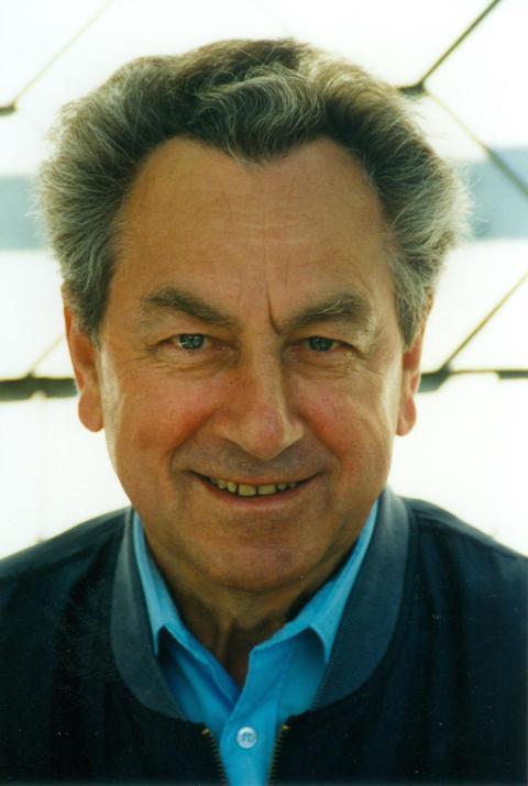 689 Kurt Tauber 05 98