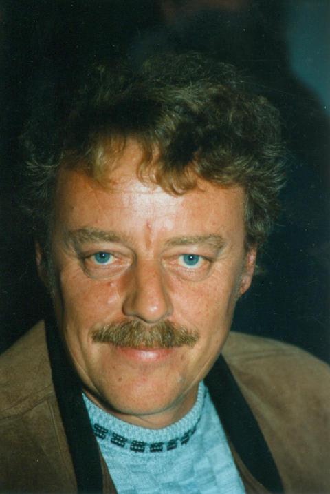 359 Frieder Gross 10 98