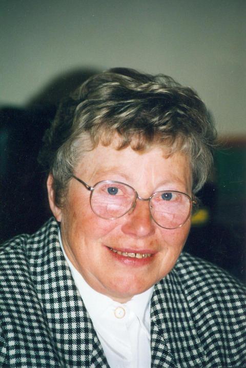 354 Christa Claus geb  Uhlig 05 95