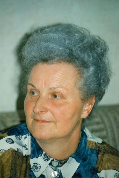 705 Helga Uhlig geb  Schonherr 04 95