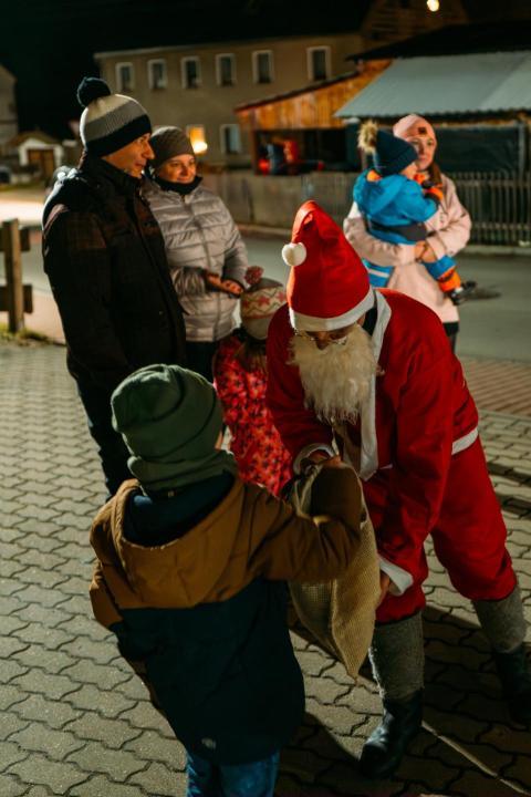 05 12 2024 Weihnachtsmaenner 07