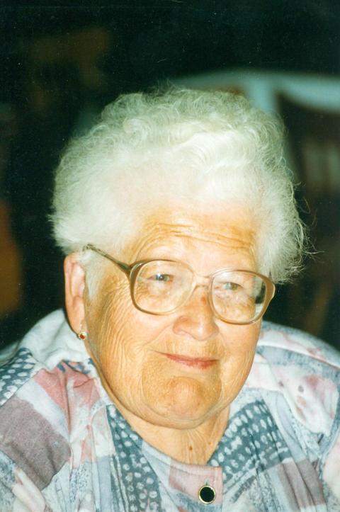 263 Elfriede Gerlach geb  Seidel 06 95