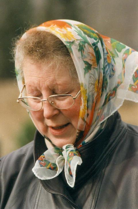 352 Liane Stulpner geb  Weinhold 02 01