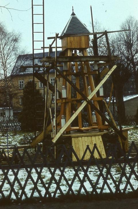 1971 Aufbau Pyramide 009