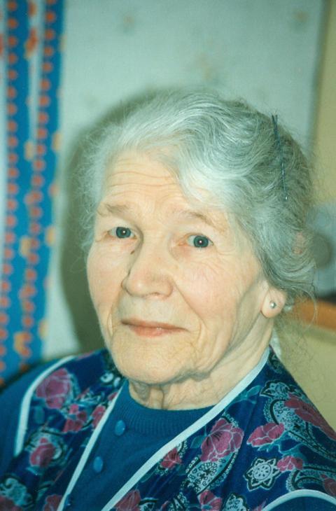 520 Liesel Plonert geb  Ehnert 02 95