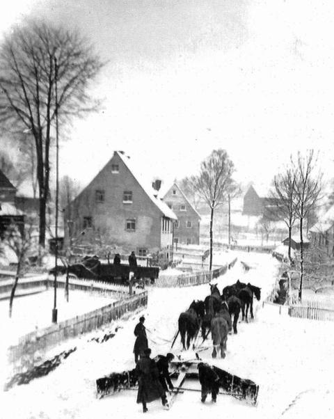 Schneepflug fahren 1952